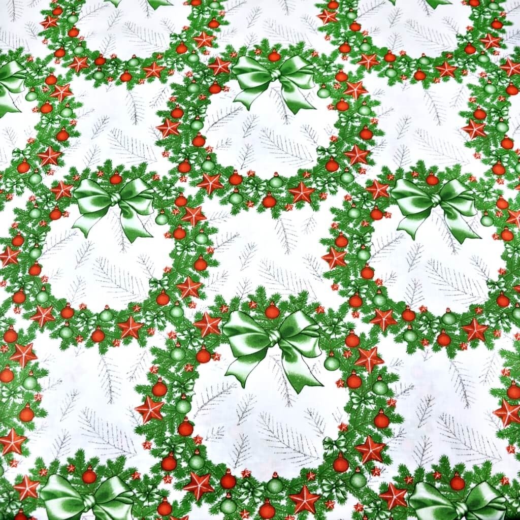 Tkanina Wzór świąteczny wianki czerwono zielone na białym tle