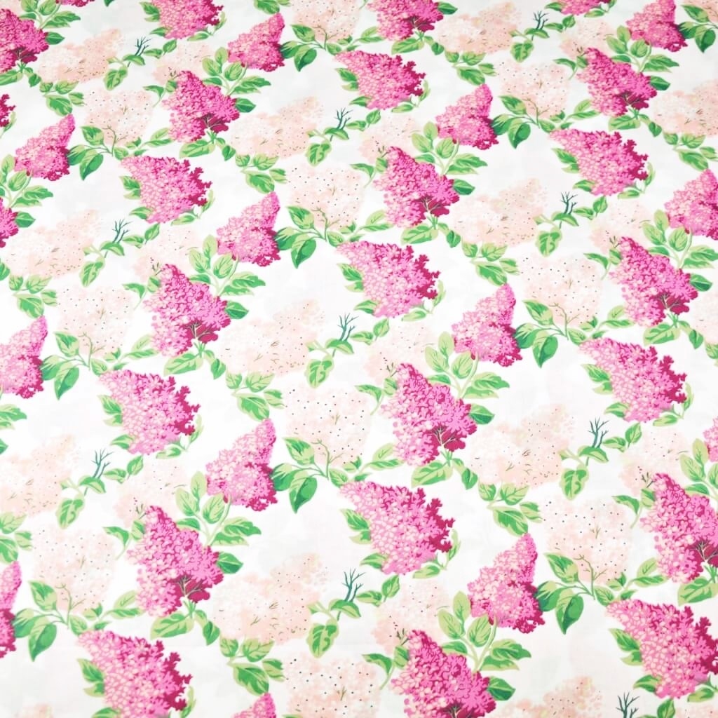 Tkanina bawełniana Kwiaty bzu różowo fuksjowe na białym tle - 220cm
